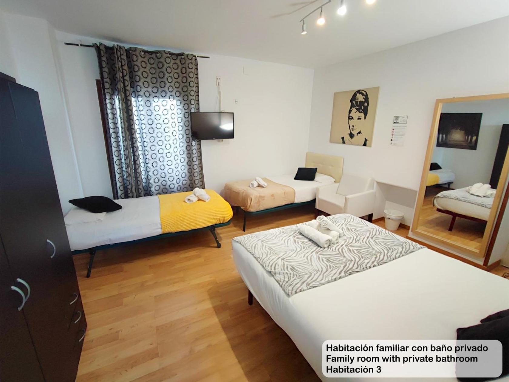 Madrid Centro Rooms ภายนอก รูปภาพ